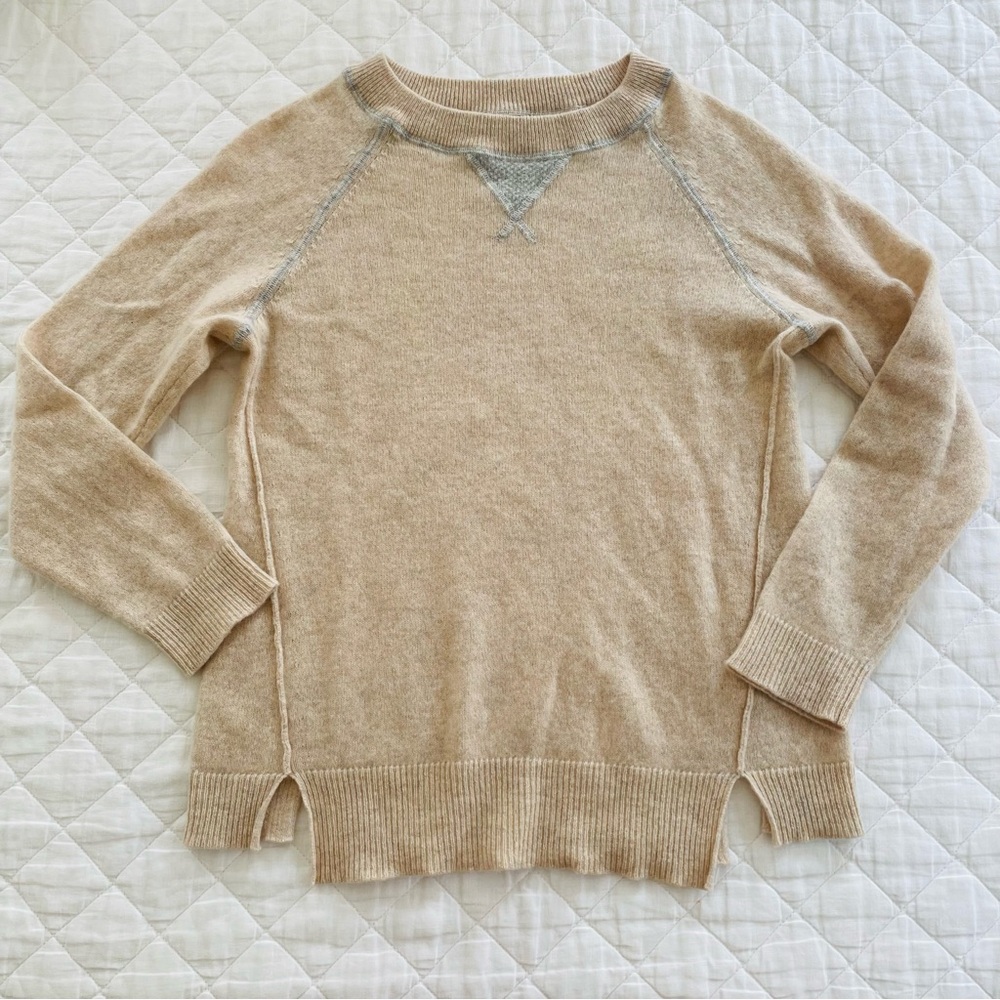 Alashan 100% Cashmere Crew-Neck Sweater